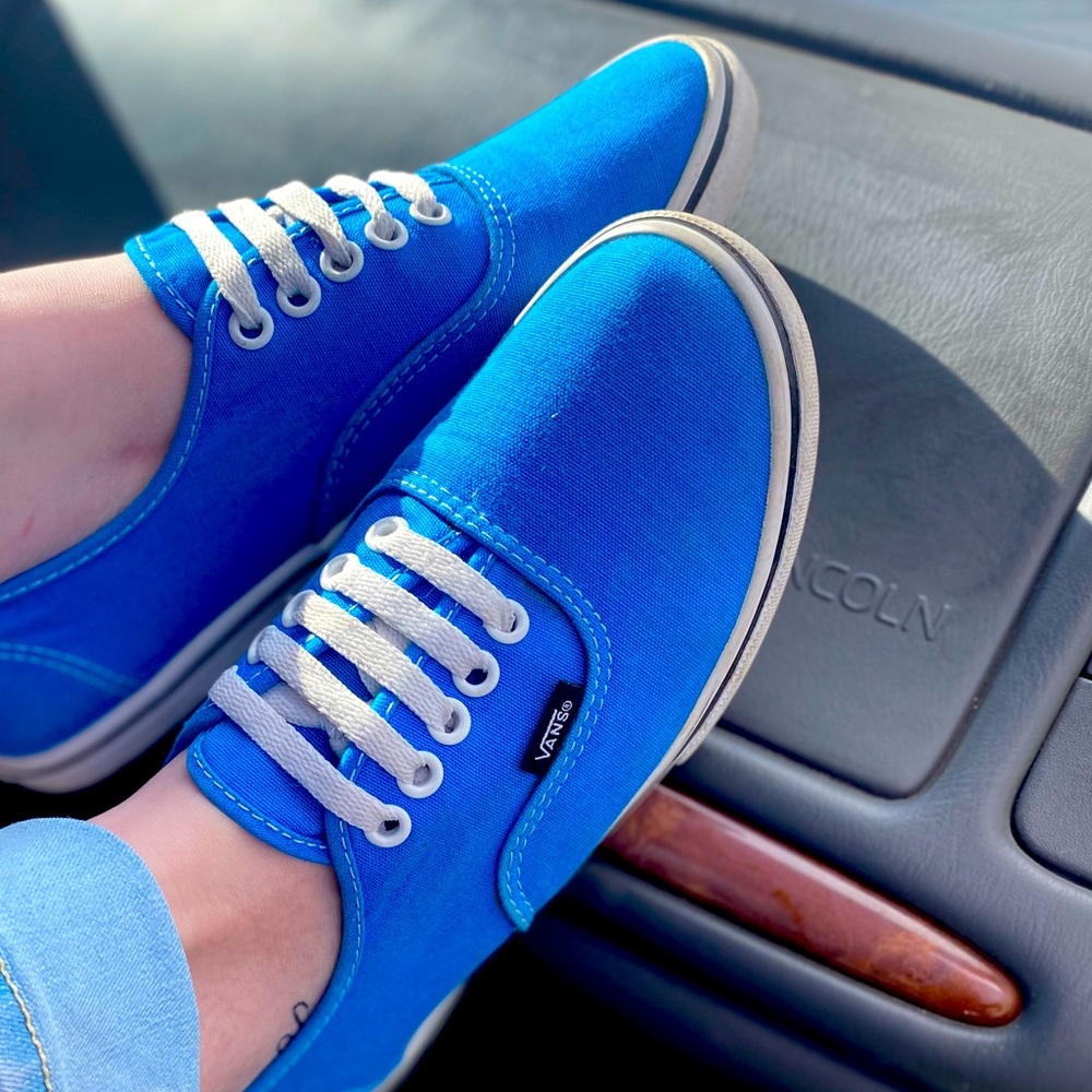 Blue vans woman’s size 8